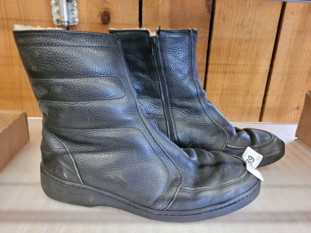 LEATHER BOOTS BATES FLOATERS
