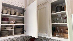 Corner kitchen shelf lot that includes set of