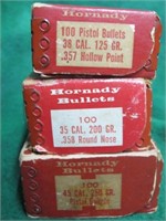 APROX 250 MISC HORNADY RELOADING PROJECTILES
