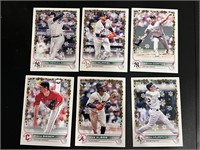 Topps Holiday Cards Albies, Gurriel