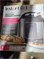 Instant Pot 6 qt Pressure Cooker
