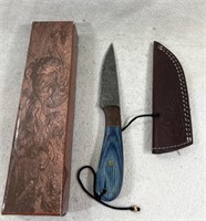 9" Knife W/box And Sheath