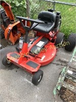 SNAPPER RIDING LAWNMOWER