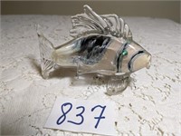 BLOWN ART GLASS FISH 4.5" X 3.5"