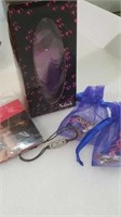 Gift pack, cktl shaker, 3 bracelets