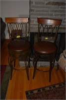 455: (2) Swivel bar stools