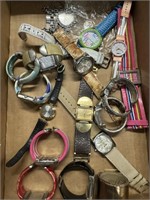 BOX LOT OF WATCHES