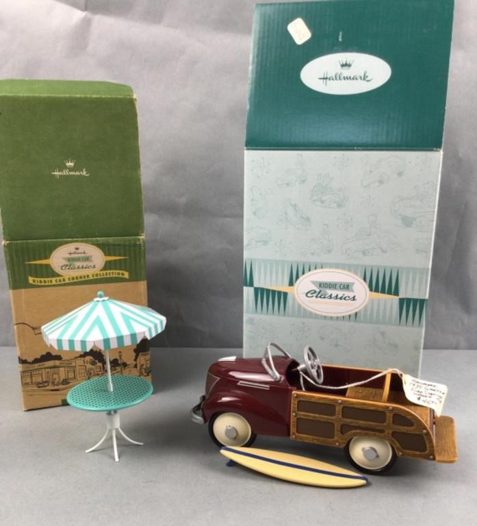 Hallmark Kiddie Car Classic table with umbrella