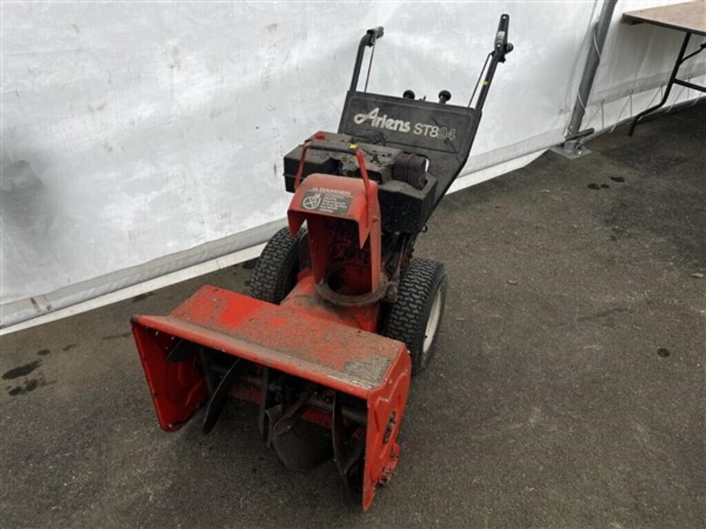 Ariens ST824 Snow Blower