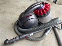 Dyson Portable Vacuum Cleaner-Test Working