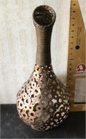 Openwork vase