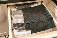 4-Drawer Contents of Kitchen Towels