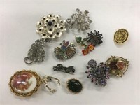 Lot of Vintage Brooches