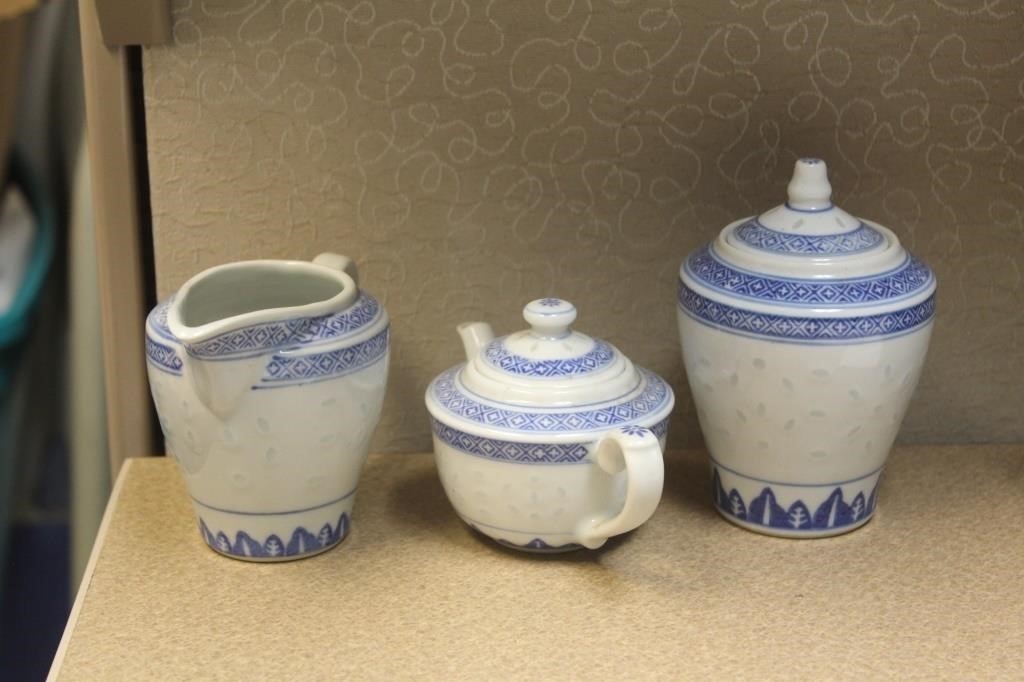 Set of 3 Chinese Creamer, Sugar and Tea Container