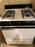 Whirlpool Estate gas stove - BASEMENT