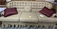 Vintage couch w/ throw pillows 1980’s