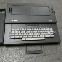 Smith Corona SD 400 Typewriter