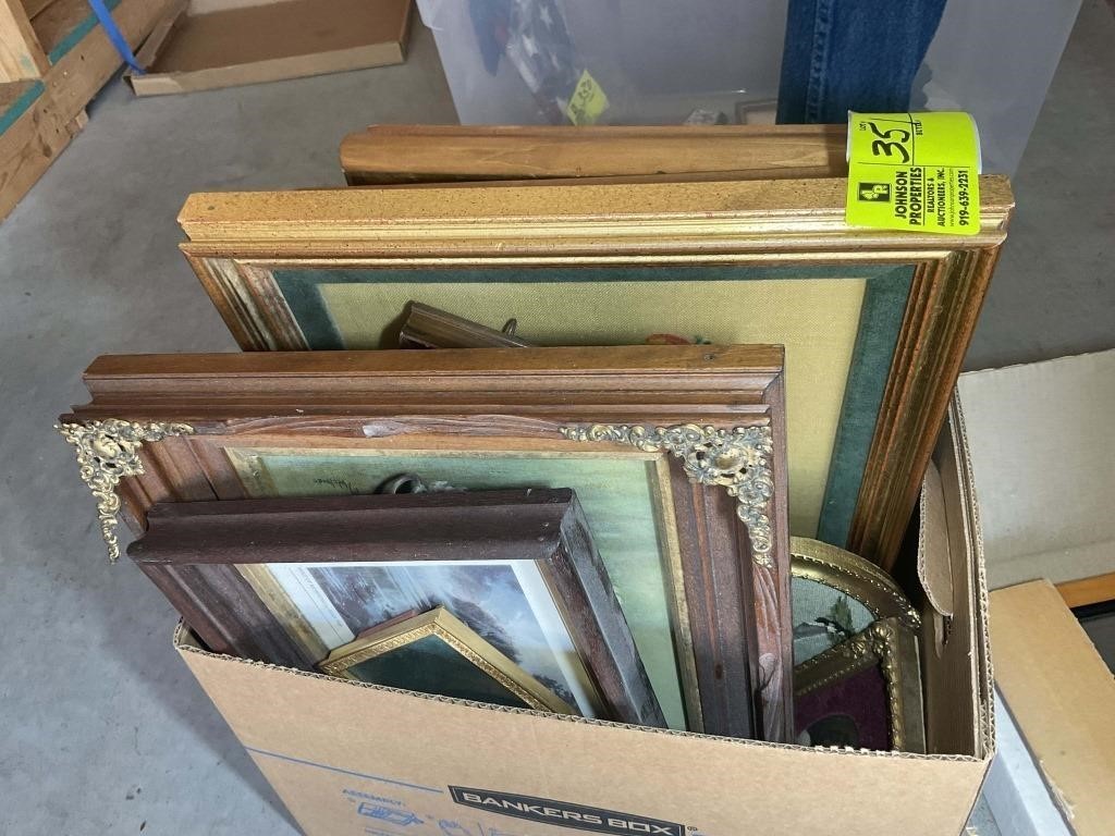 GROUP OF PICTURE FRAMES WITH PRINTS