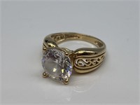 P14K Gold Ring w/ Large Center Stone.