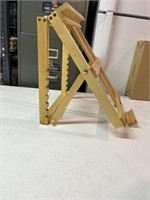 SMALL EASEL