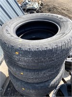 4 Goodyear tires 275/65R18