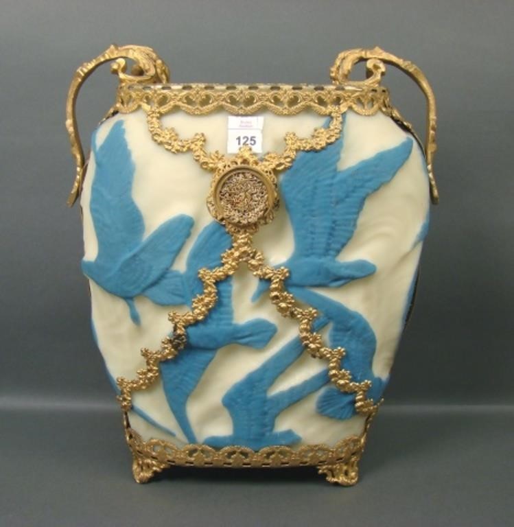 Consol. Blue on Custard Seagulls Vase