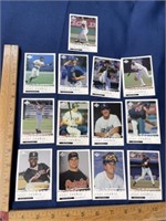 (13) Star Rookie baseball card lot 1998