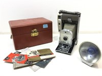 Vtg Polaroid Land Camera Model 800 w/Box,