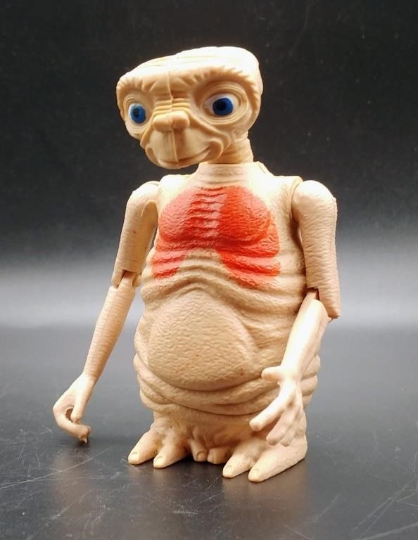 VINTAGE E.T. PLASTIC ACTION FIGURE