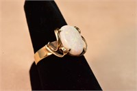 9ct Oval Opal Antique Ladies Ring