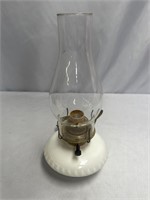 VINTAGE MILK GLASS ELECTRIC TABLE LAMP WITH