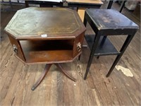 2 nice end/side tables – need work