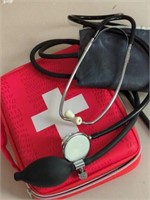 Stethoscope with nice first aid bag & pressure