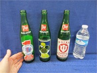 3 indiana 7-up college bottles - vintage