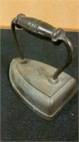 Vintage No. 7 Cast Iron Iron With Handle
