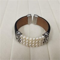 Leather Bracelet with Pearl and Sterling Silver Ac