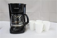 Black & Decker 12 cup coffee maker & 4 coffee