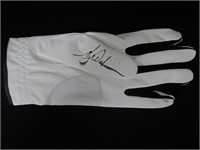 TIGER WOODS SIGNED GLOVE WITH COA