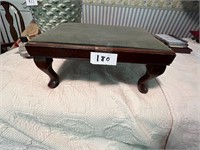 SMALL ANTIQUE BENCH