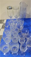 ASSORTED GLASSWARE: STEMS, TUMBLERS AND VASE