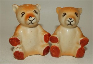 Vintage Sitting Brown Bear Cubs