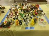 Vintage Lot Of Salt And Pepper Shakers As Shown