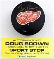 DOUG BROWN AUTOGRAPH NHL RED WING PUCK