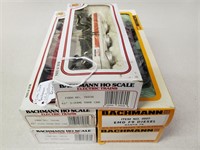 (5) Bachmann HO Scale Train Cars In Boxes