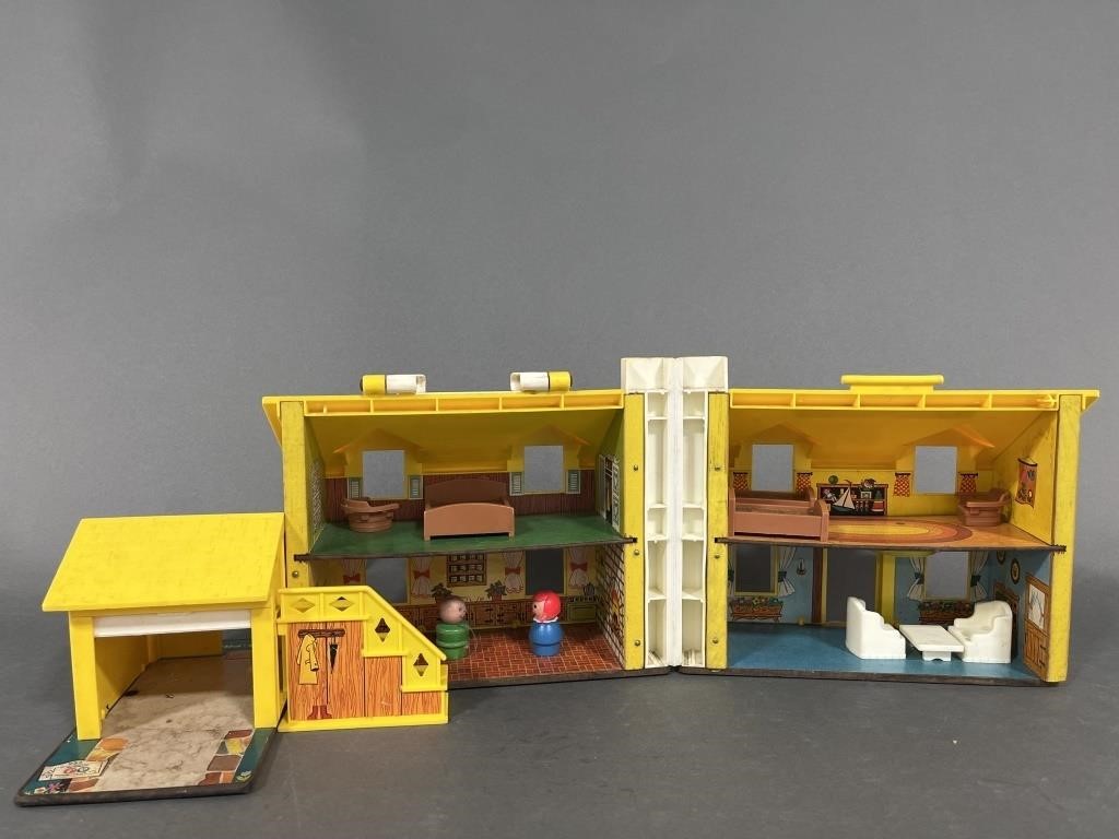 Fisher Price Play Family House Some Accessories
