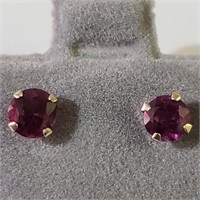 $160 14K  Garnet(0.76ct) Earrings