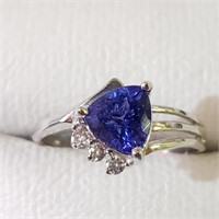 $1400 10K  Tanzanite(1ct) Diamond(0.06ct) Ring