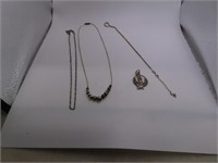 Sterling SIlver Necklaces & Pendant 15g