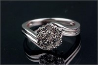 Sterling Silver Diamond Ring RV$180