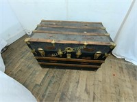 BLACK STEAMER TRUNK